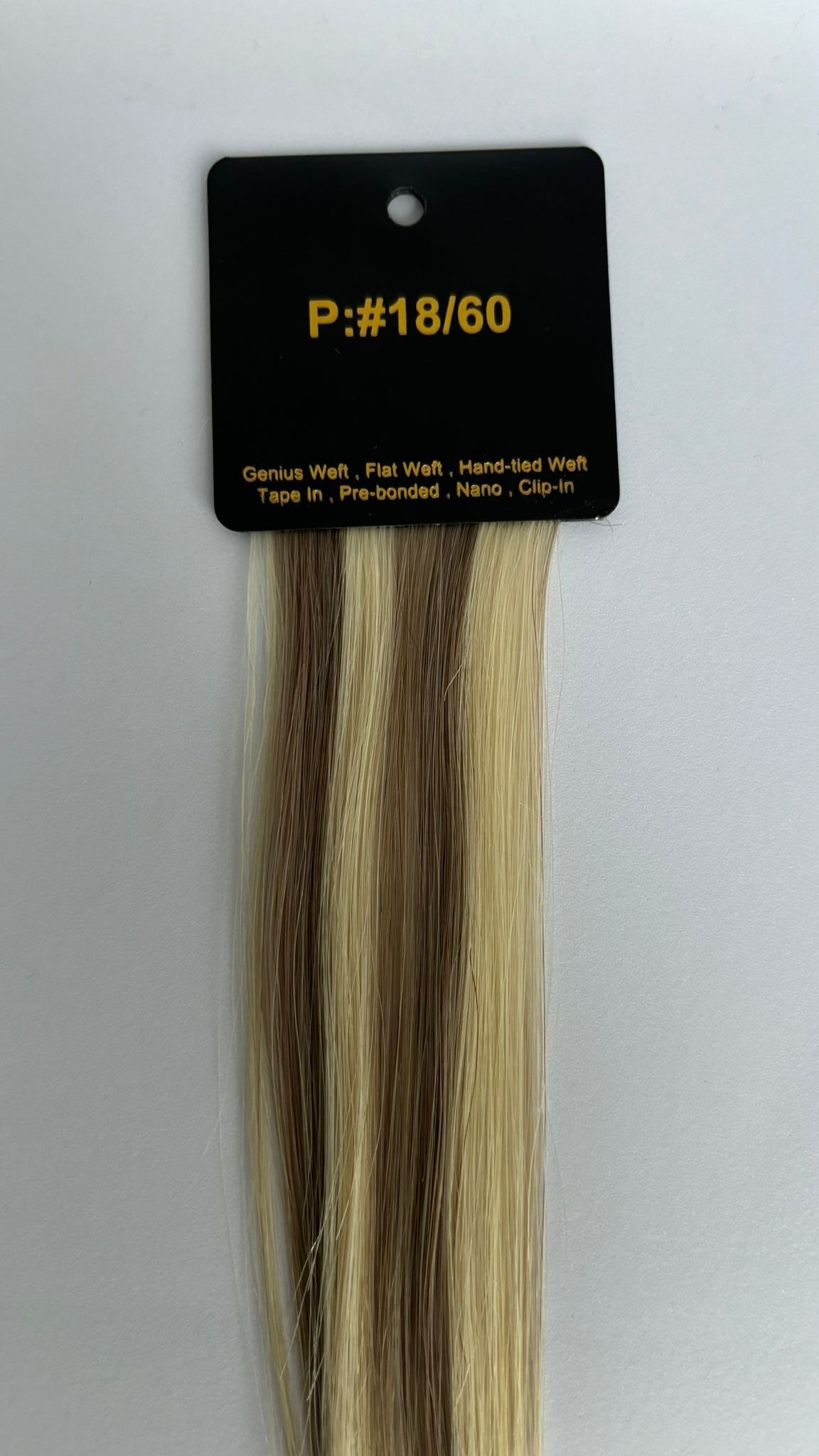 Farveprøve i blond med mørke striber