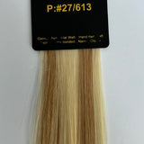 Farveprøve i blond med gyldne striber